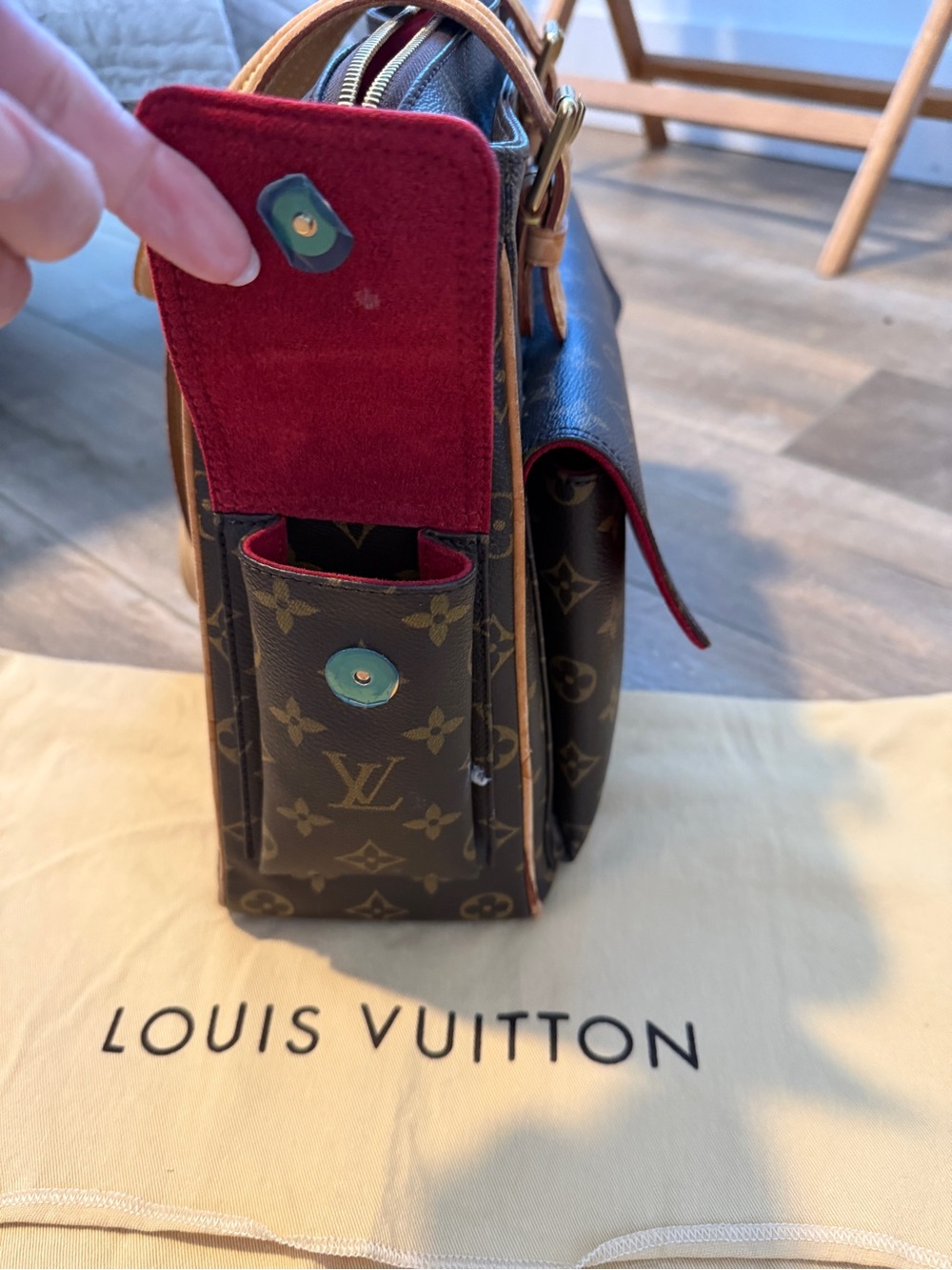 Louis Vuitton Monogram Tote with Natural Leather Trim, Authentic - Picture 3 of 13